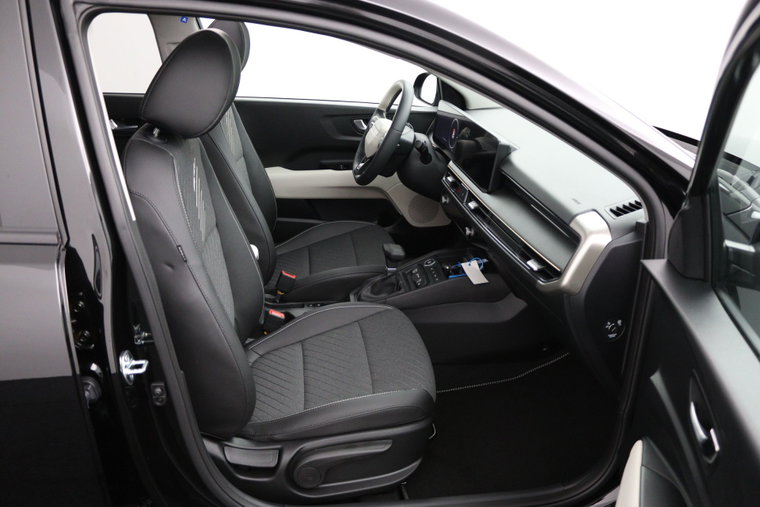 Vehicle Image 30