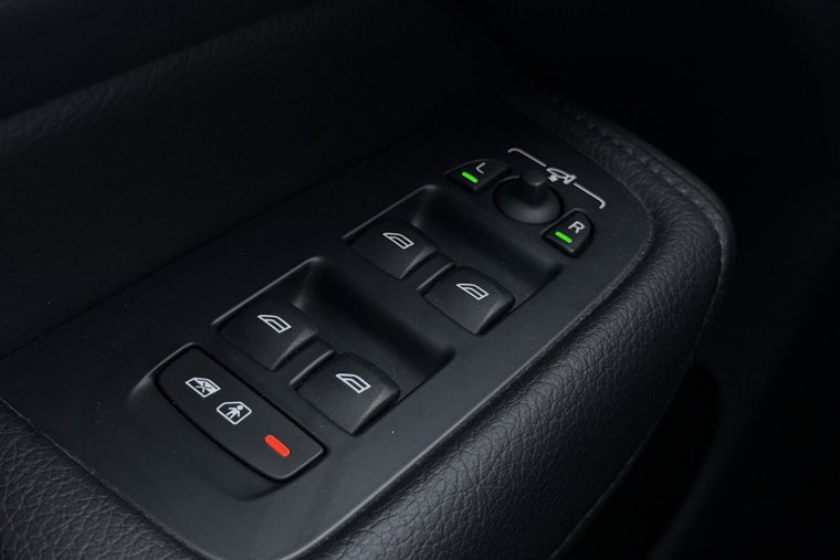 Vehicle Image 48