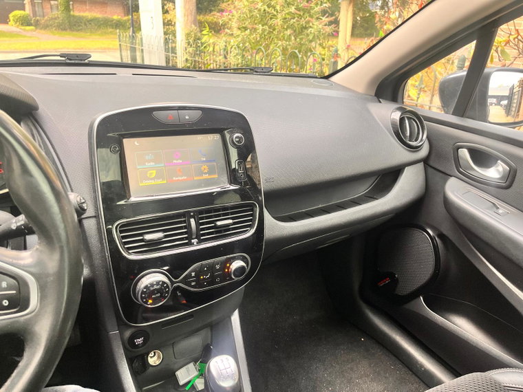 Vehicle Image 17