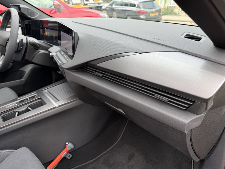 Vehicle Image 39