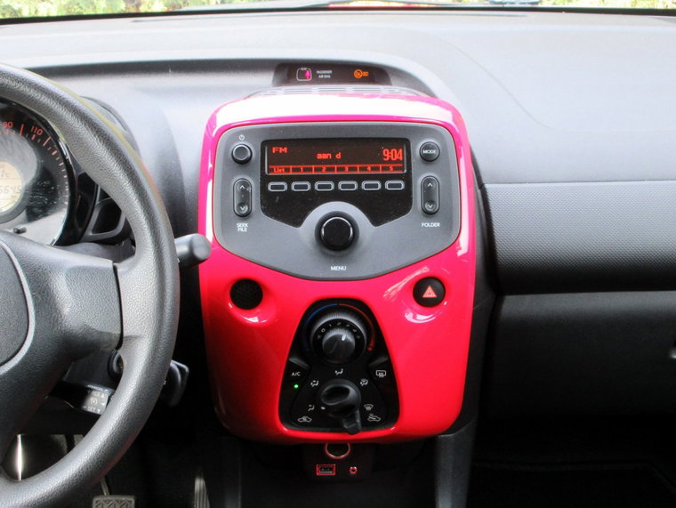 Vehicle Image 10