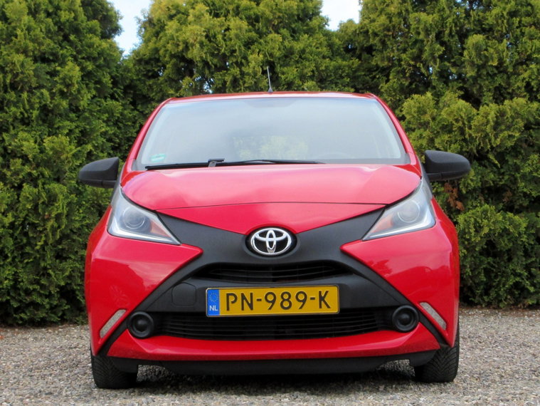 Vehicle Image 11