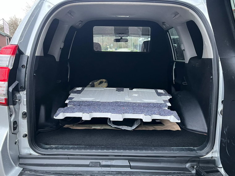 Vehicle Image 17