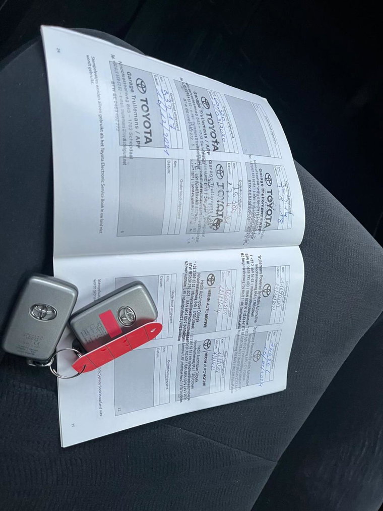 Vehicle Image 18