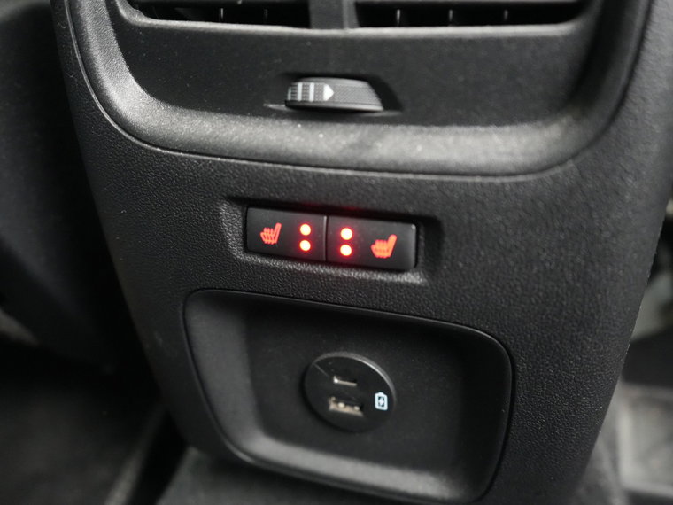Vehicle Image 28