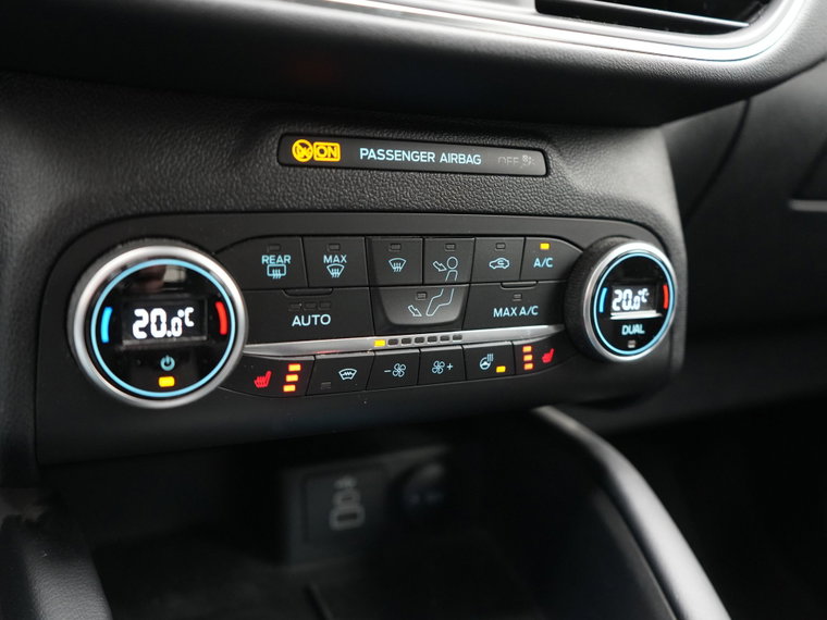 Vehicle Image 38