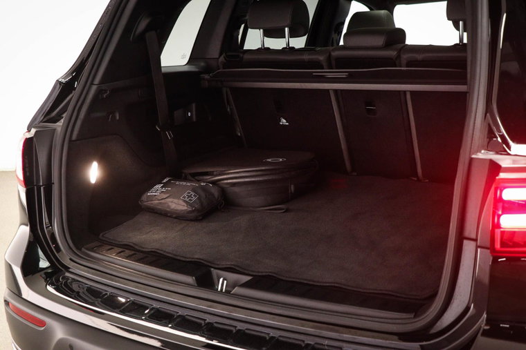 Vehicle Image 19