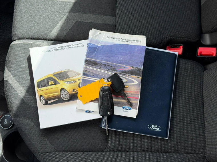 Vehicle Image 19
