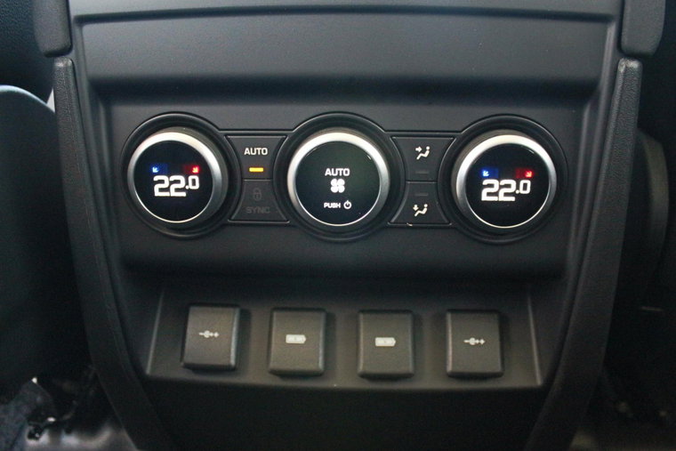 Vehicle Image 27