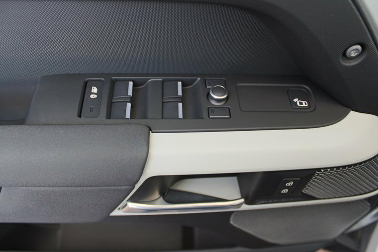 Vehicle Image 33
