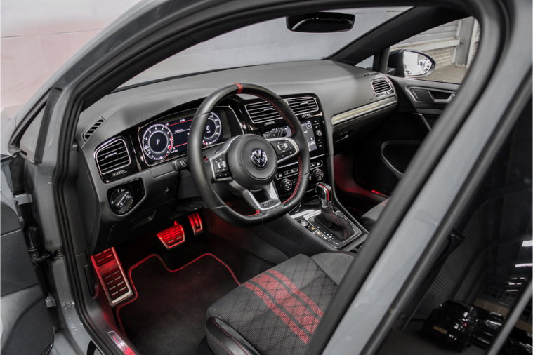 Vehicle Image 7