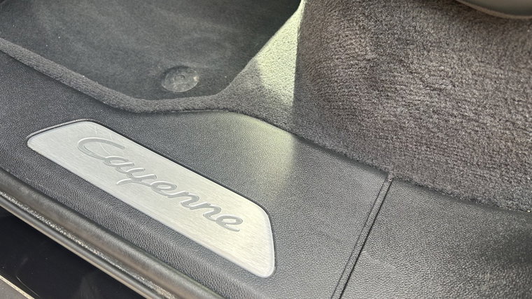 Vehicle Image 36