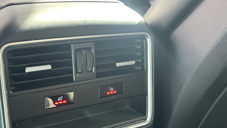 Vehicle Image 41