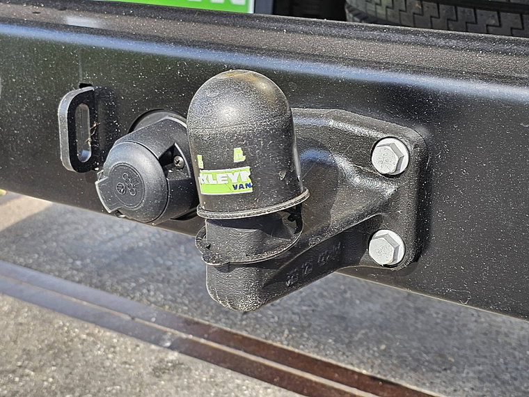 Vehicle Image 14