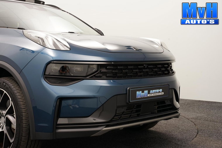 Vehicle Image 32