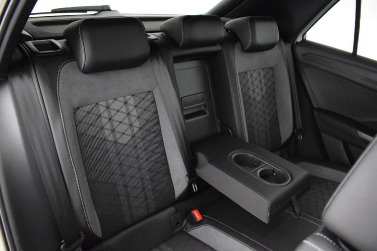 Vehicle Image 41