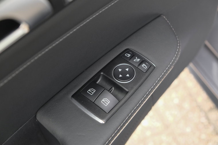 Vehicle Image 31