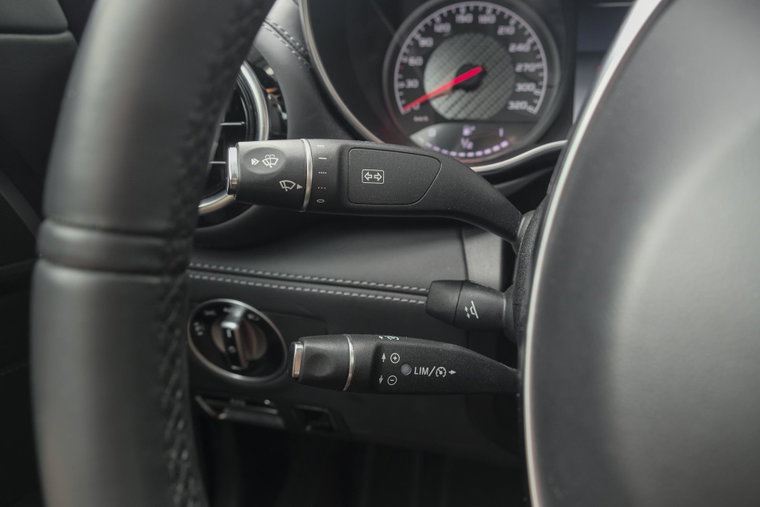 Vehicle Image 34
