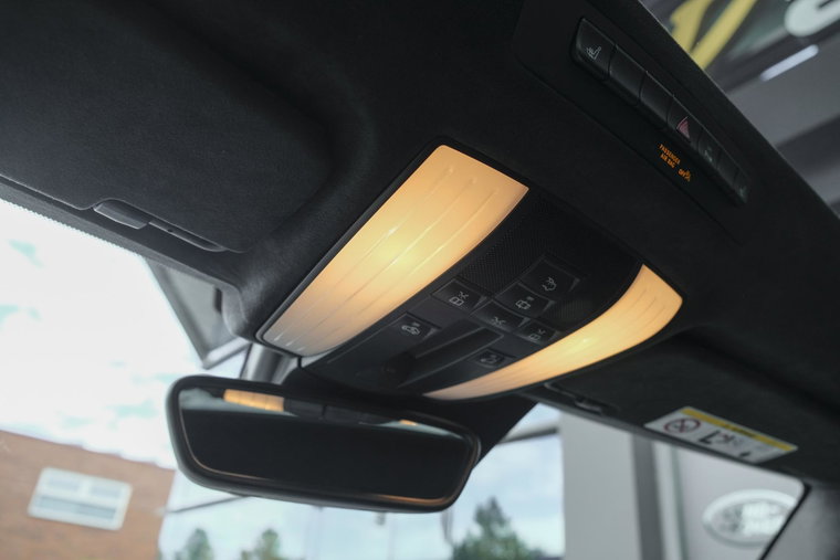 Vehicle Image 37