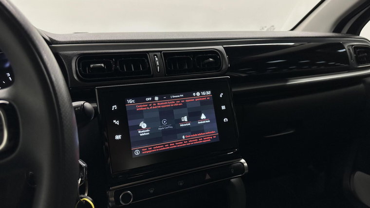 Vehicle Image 33
