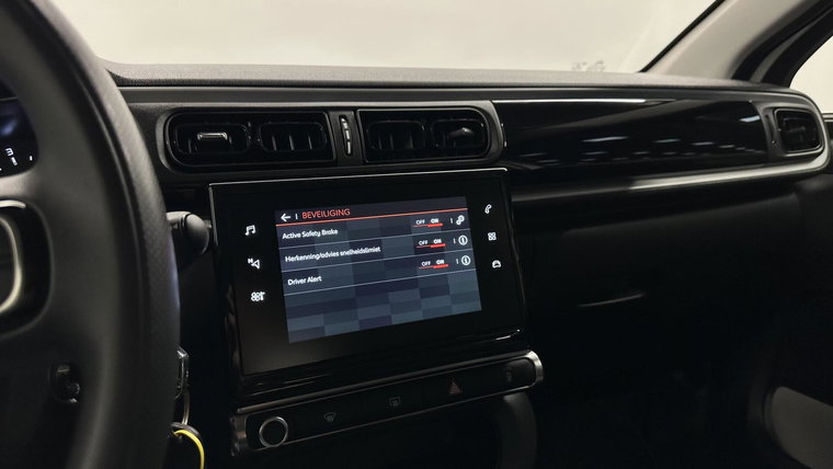 Vehicle Image 38