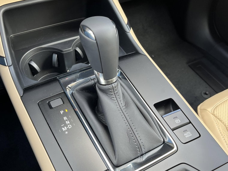 Vehicle Image 24