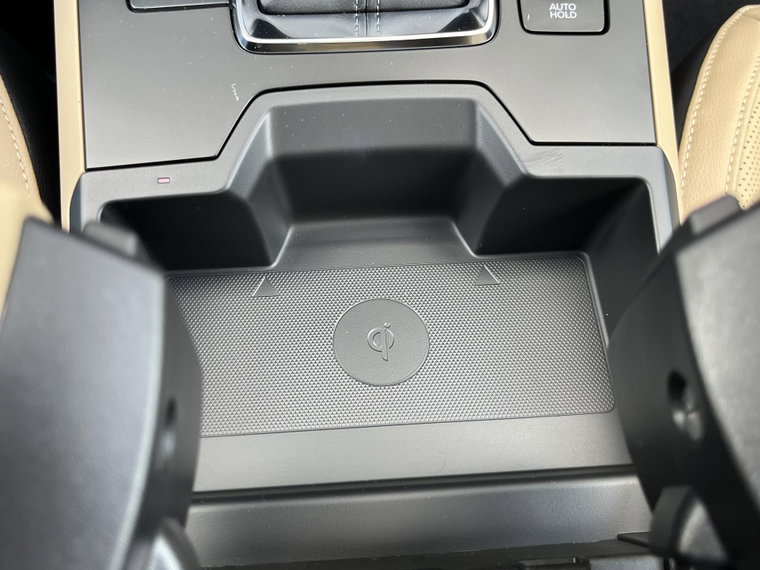 Vehicle Image 38