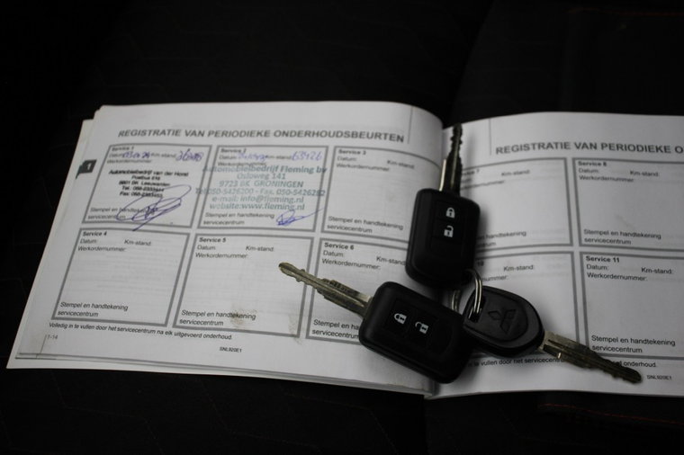 Vehicle Image 12