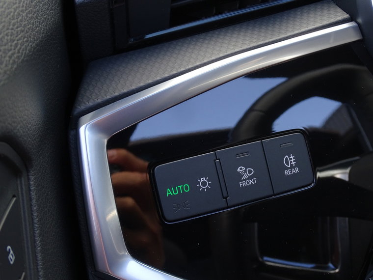 Vehicle Image 31