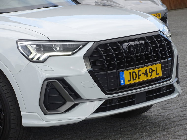 Vehicle Image 41