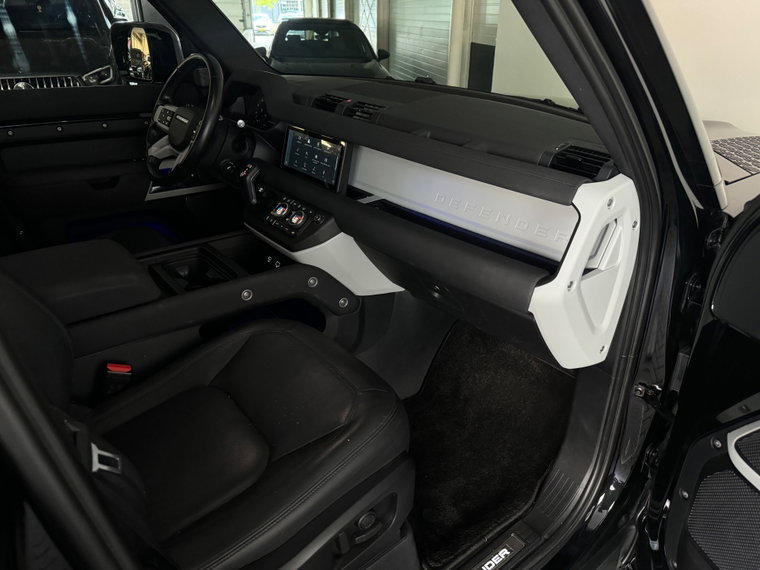 Vehicle Image 35