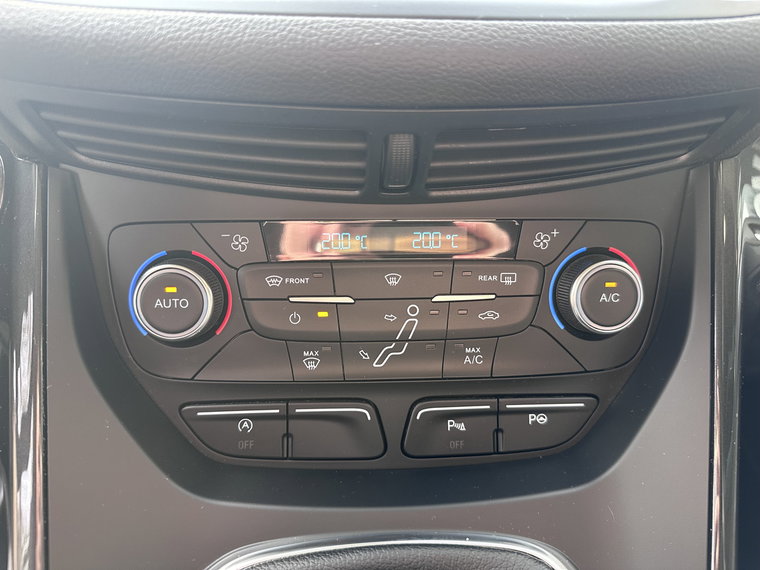 Vehicle Image 26