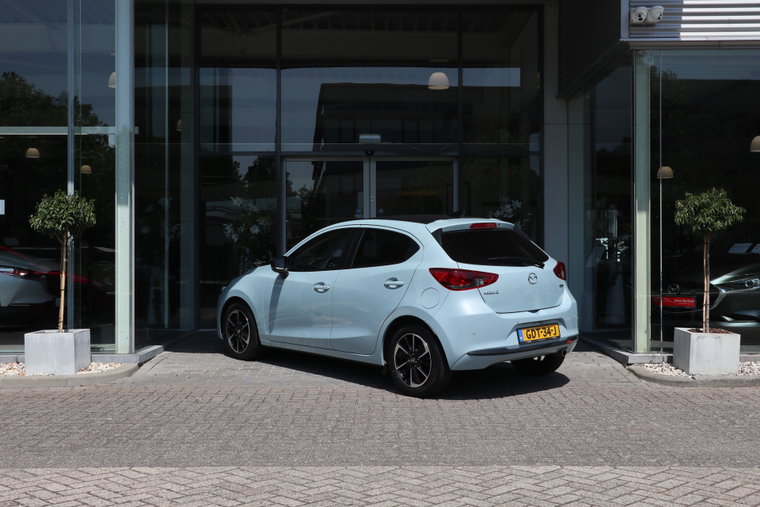 Vehicle Image 3