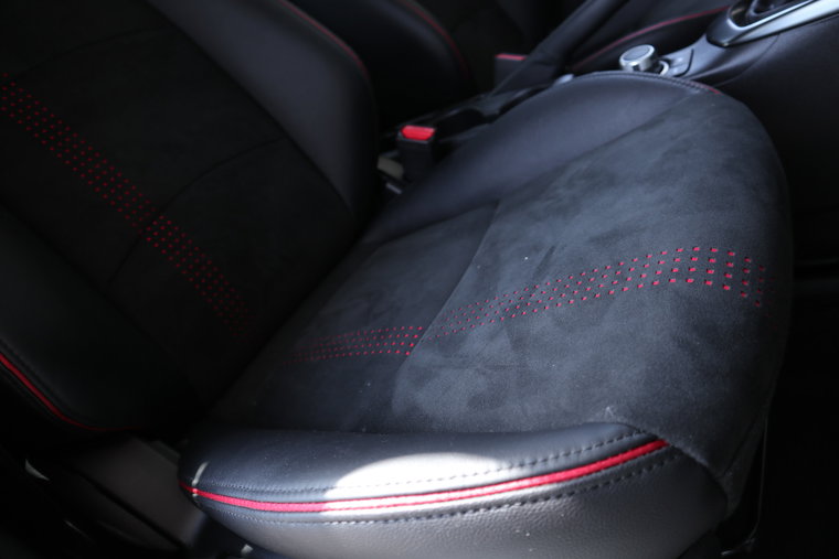 Vehicle Image 40