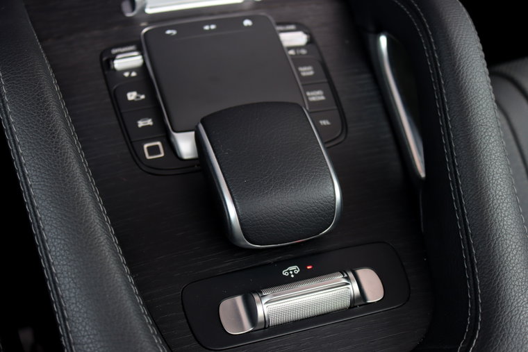 Vehicle Image 35
