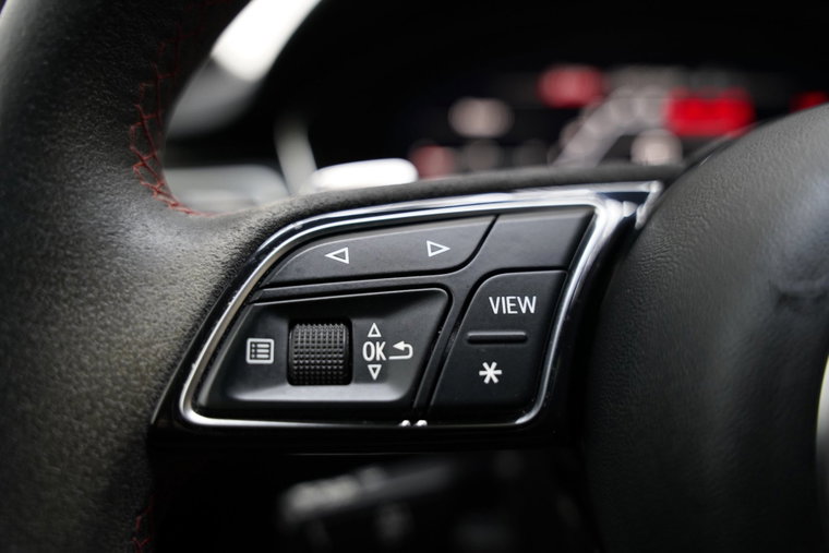 Vehicle Image 36