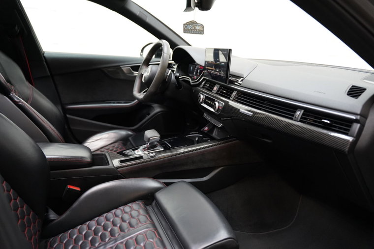 Vehicle Image 38
