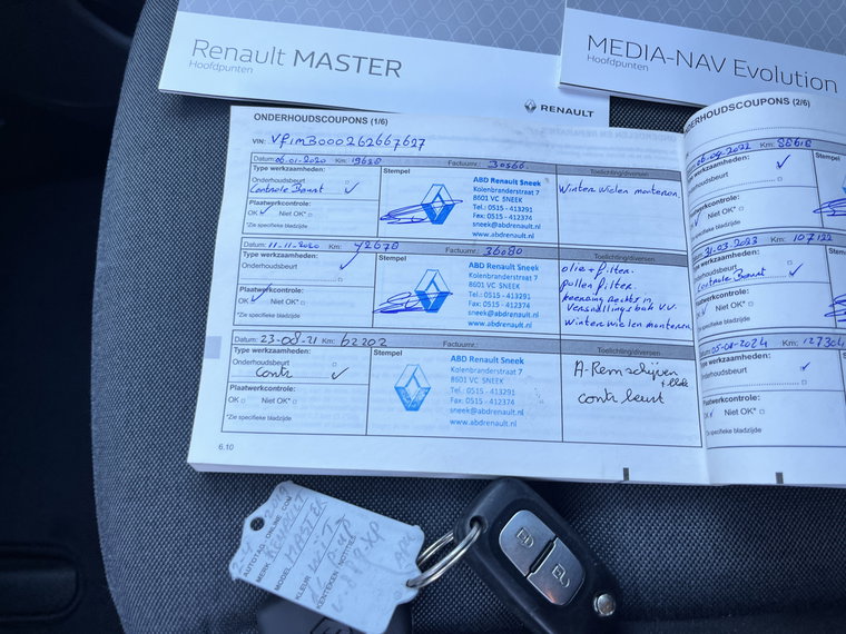 Vehicle Image 35