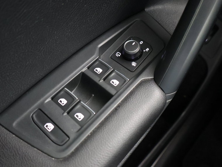Vehicle Image 46