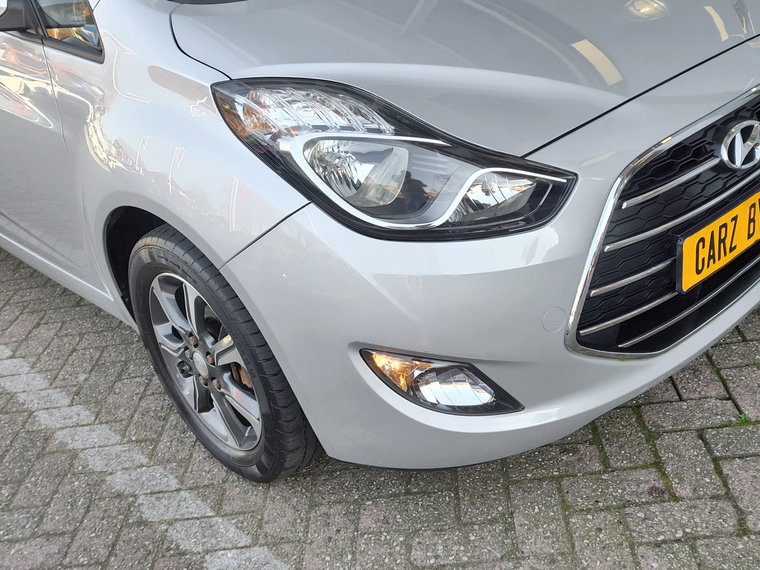 Vehicle Image 36