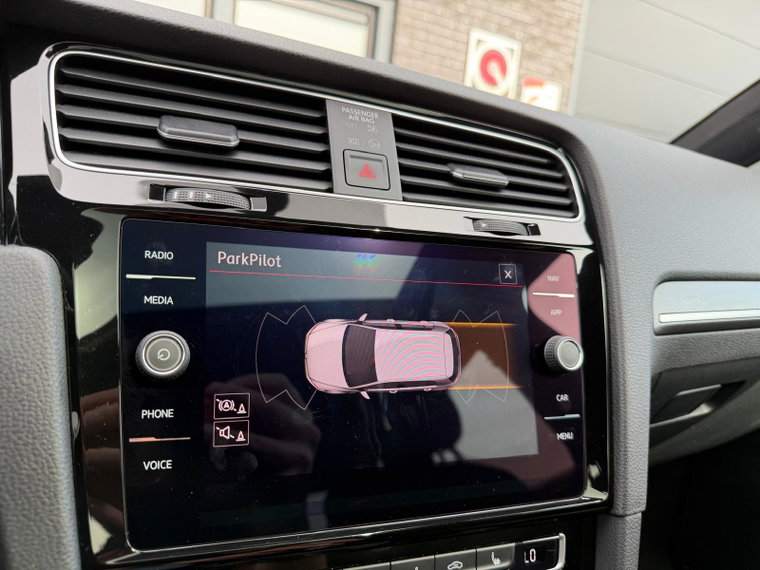 Vehicle Image 30