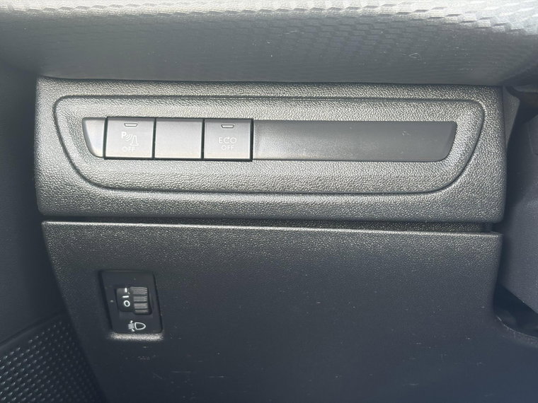 Vehicle Image 27