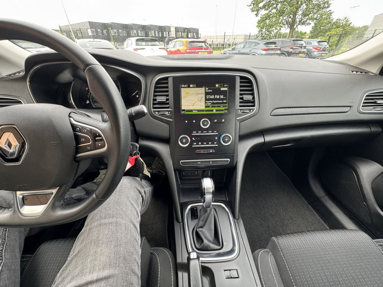 Vehicle Image 18
