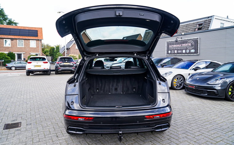 Vehicle Image 19
