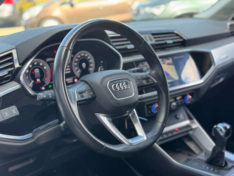 Vehicle Image 40