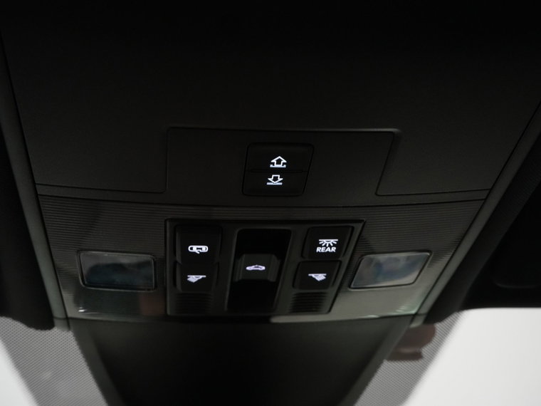 Vehicle Image 38
