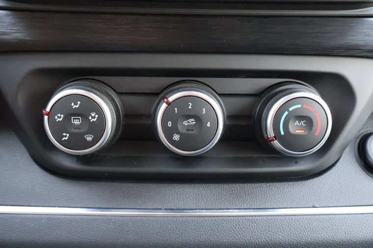 Vehicle Image 27