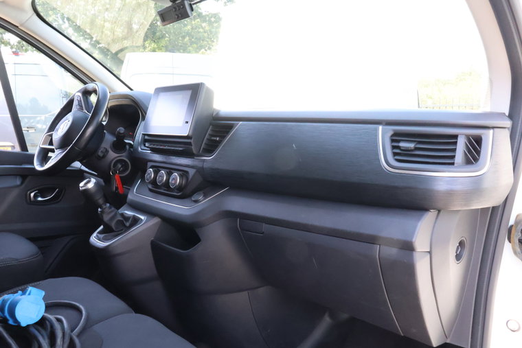 Vehicle Image 35