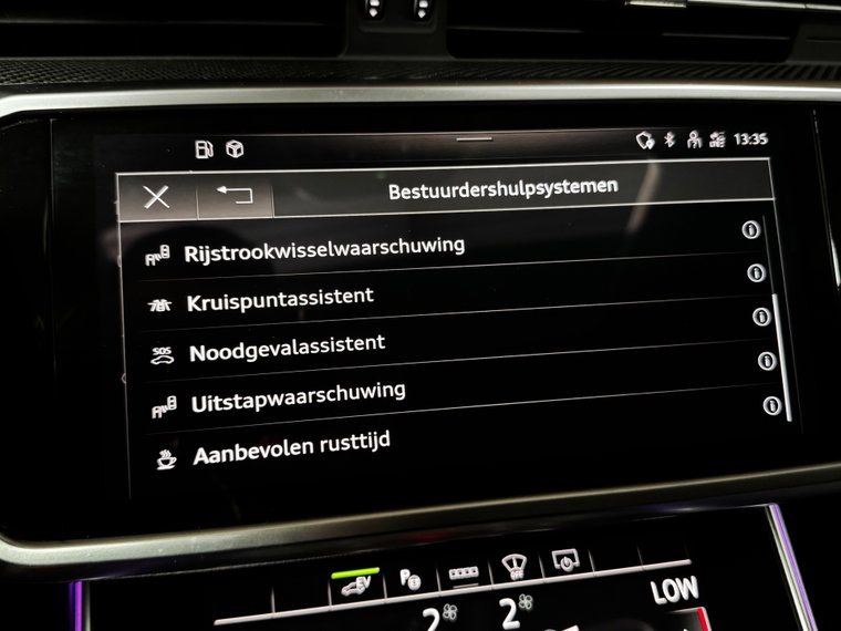 Vehicle Image 37
