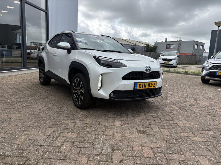 Vehicle Image 6